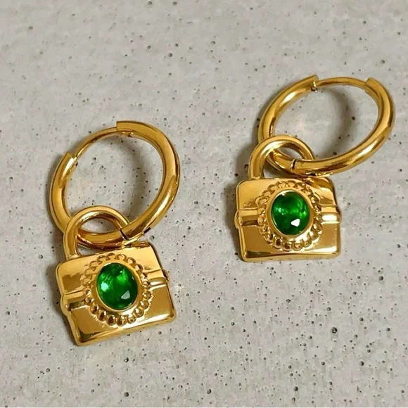 18K Gold Plated Padlock Earrings*Mini Hoops*Lock Pendant Earrings*Vintage*ML - Picture 1 of 4